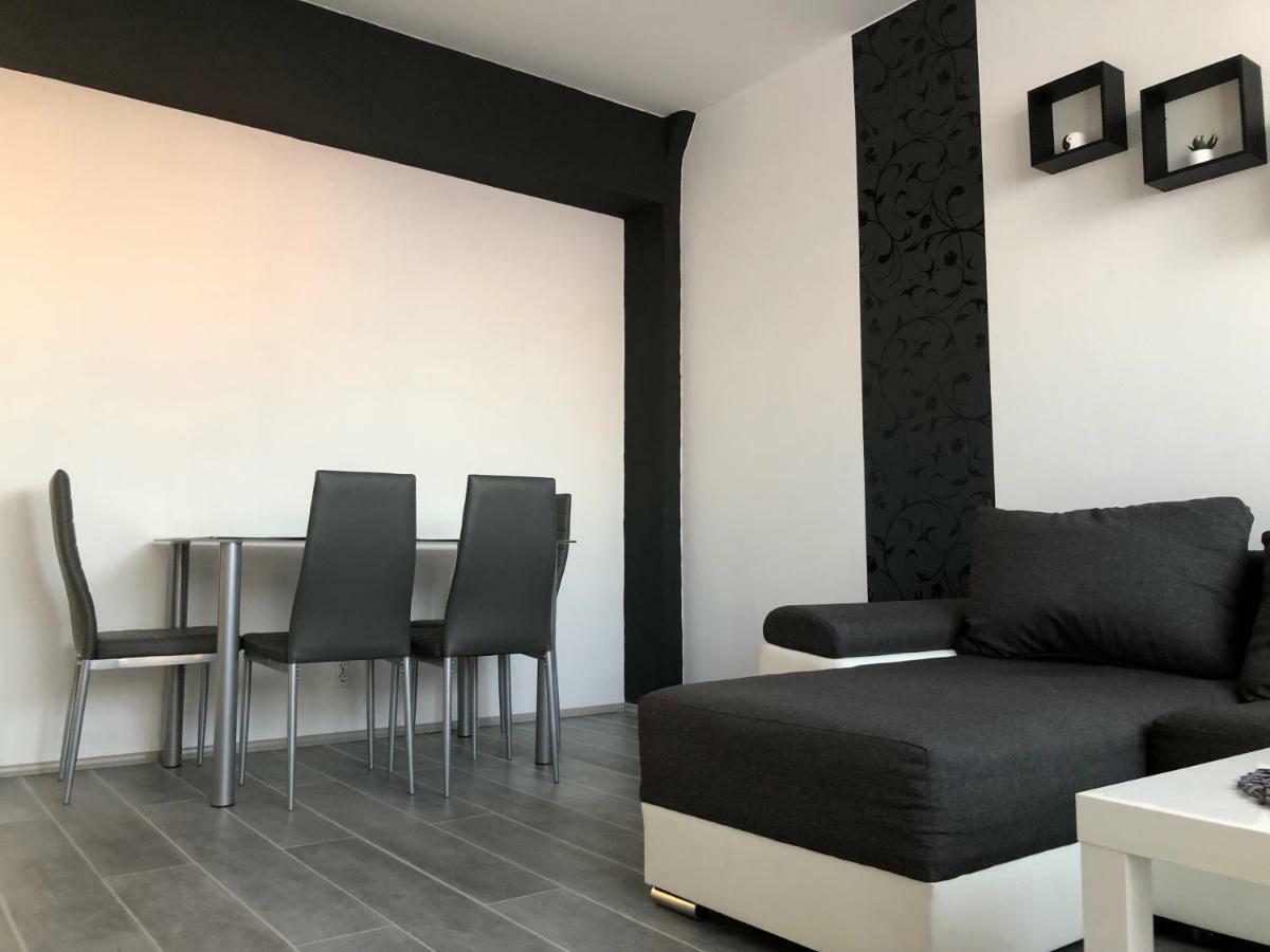 Dave Apartman Σέγκεντ Εξωτερικό φωτογραφία